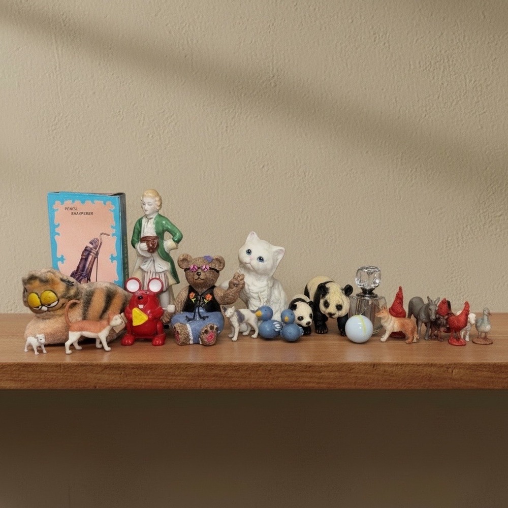 Vintage Miniatures Lot Garfield Panda Animals Die Cast Pencil Sharpener Figures